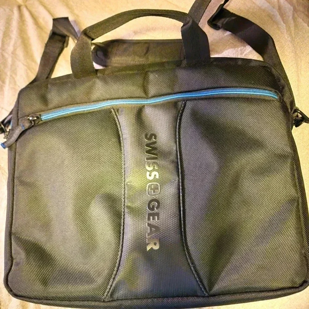 Wenger JETT Carrying Case for 14.1